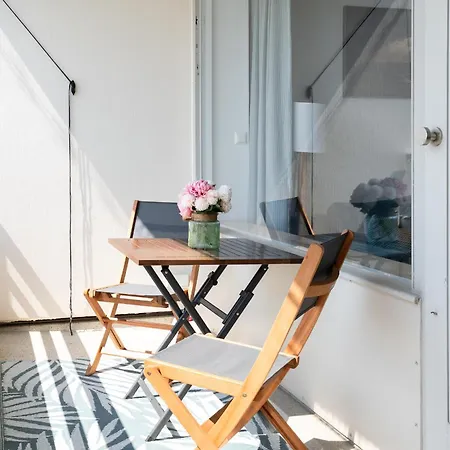 Bravo Zulu Apartament